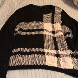 Cozy black and white sweater - The Limited XL